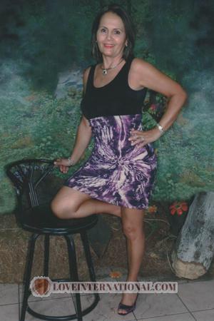 135824 - Ana Lorena Edad: 59 - Costa Rica