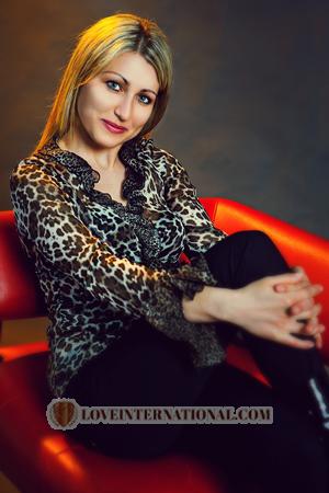 138353 - Julia Edad: 32 - Ucrania