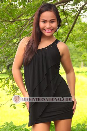 143549 - Cely Edad: 24 - Filipinas