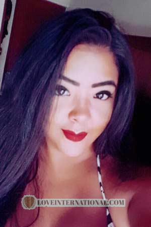 175037 - Claudia Edad: 41 - Colombia