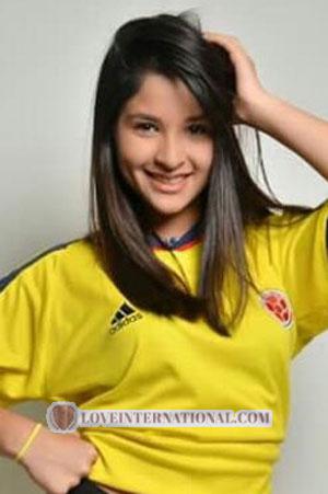 182523 - Fernanda Edad: 26 - Venezuela