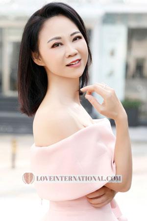 185182 - Yuanyuan (Kitty) Edad: 55 - Hong Kong