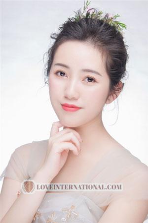 187145 - Yue Edad: 25 - China