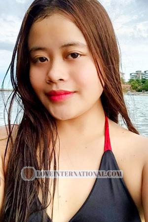 204392 - Charlyn Joy Edad: 26 - Filipinas