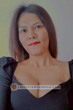 208741 - Thassanee Edad: 47 - Tailandia