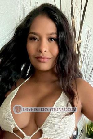 214876 - Diana Edad: 27 - Colombia