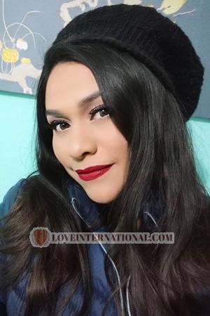 215452 - Yuridia Edad: 35 - México