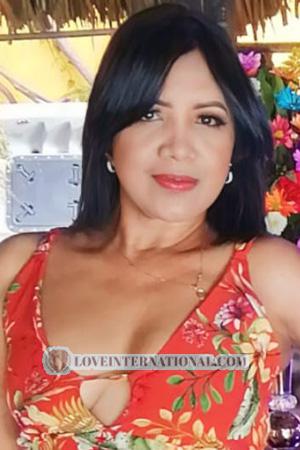 215865 - Xiomara Edad: 47 - Colombia
