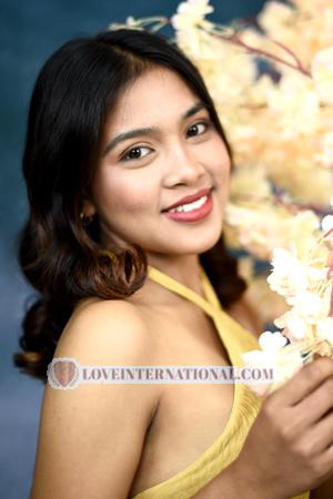 217763 - Stephanie Edad: 19 - Filipinas