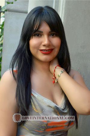 Ladies of Perú