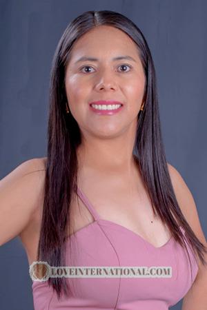 223585 - Flora Edad: 36 - Bolivia
