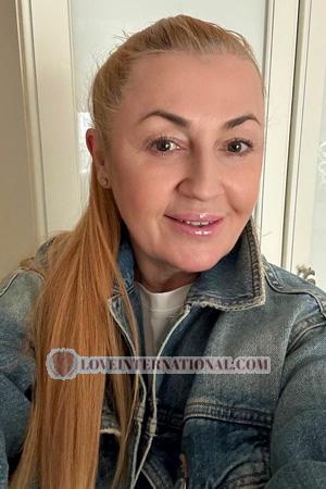 223647 - Olena Edad: 55 - Ucrania