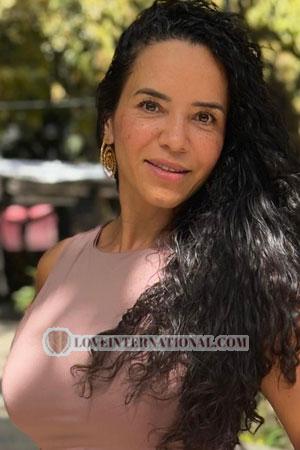 223663 - Paola Edad: 48 - Colombia