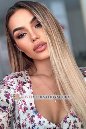 223769 - Yuliia Edad: 24 - Ucrania