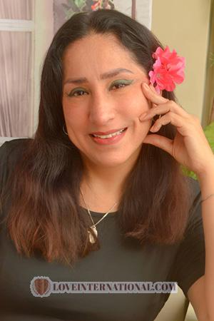 224080 - Vanessa Edad: 49 - Perú