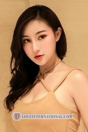 224414 - Lanyi Edad: 26 - China