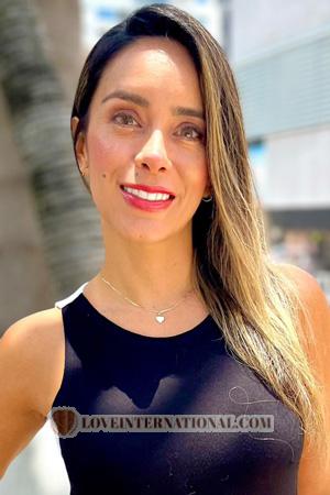 224481 - Lina Edad: 39 - Colombia