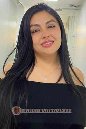 224907 - Carmen Edad: 31 - Colombia