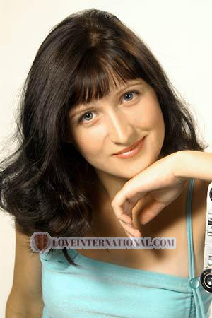 53750 - Elena Edad: 26 - Russia