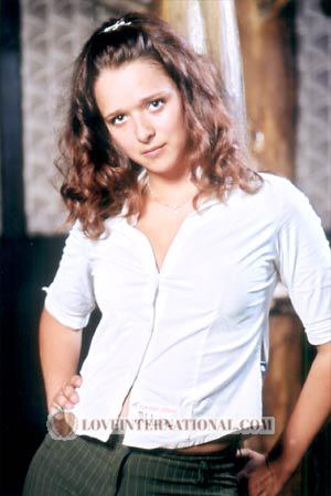 64930 - Anna Edad: 25 - Russia