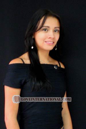 70255 - Paola Edad: 25 - Colombia